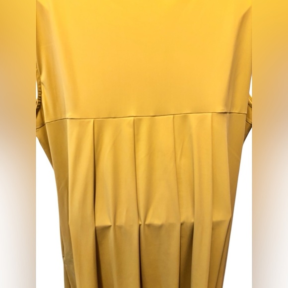 WynneLayers Stretch Tech Midi Pleat Back Dress 1X Chartreuse Pockets Fit Flare - Picture 5 of 6